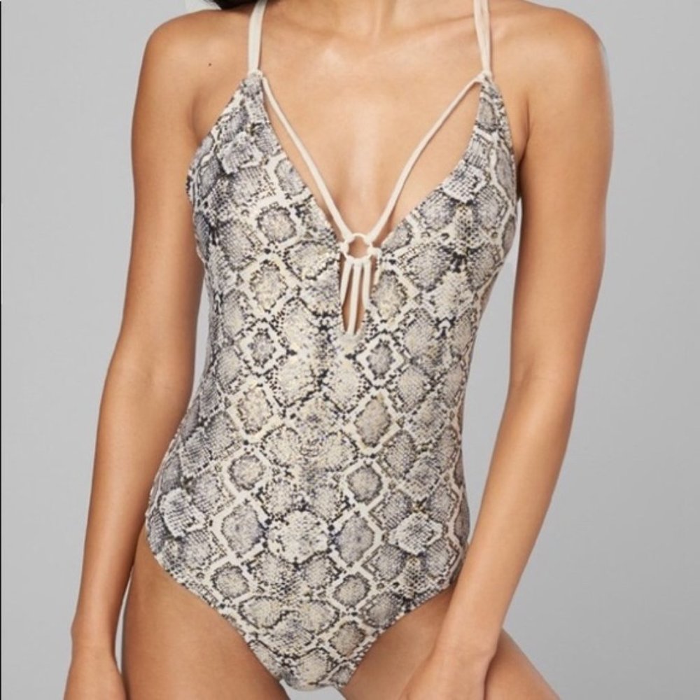 Bebe Gold Snakeskin One Piece Swimsuit Swimwear Beach Pool Size M OP5571